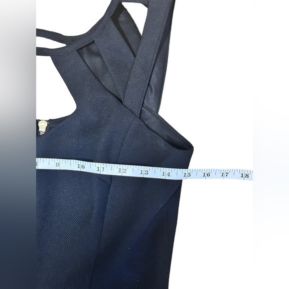 Betsey Johnson Cutout Box Pleat Black Dress Size 4‎ - Picture 6 of 7